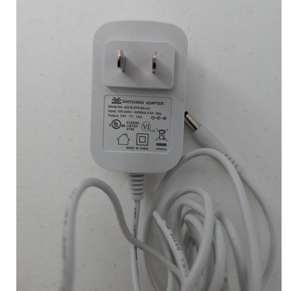SimpliSafe Base Station BS2000 1st Generation Home Security With Power Supply