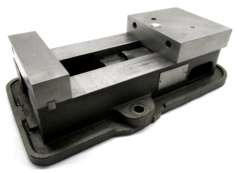 KURT ANGLOCK 6" MILLING MACHINE VISE - #D60