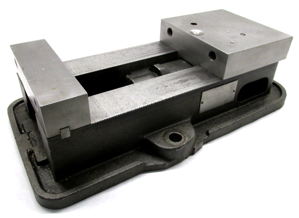 KURT ANGLOCK 6" MILLING MACHINE VISE - #D60