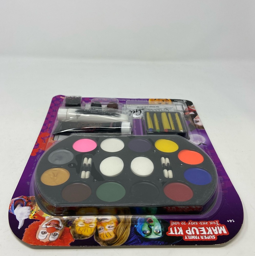 Kangaroo Super Family Make up Kit