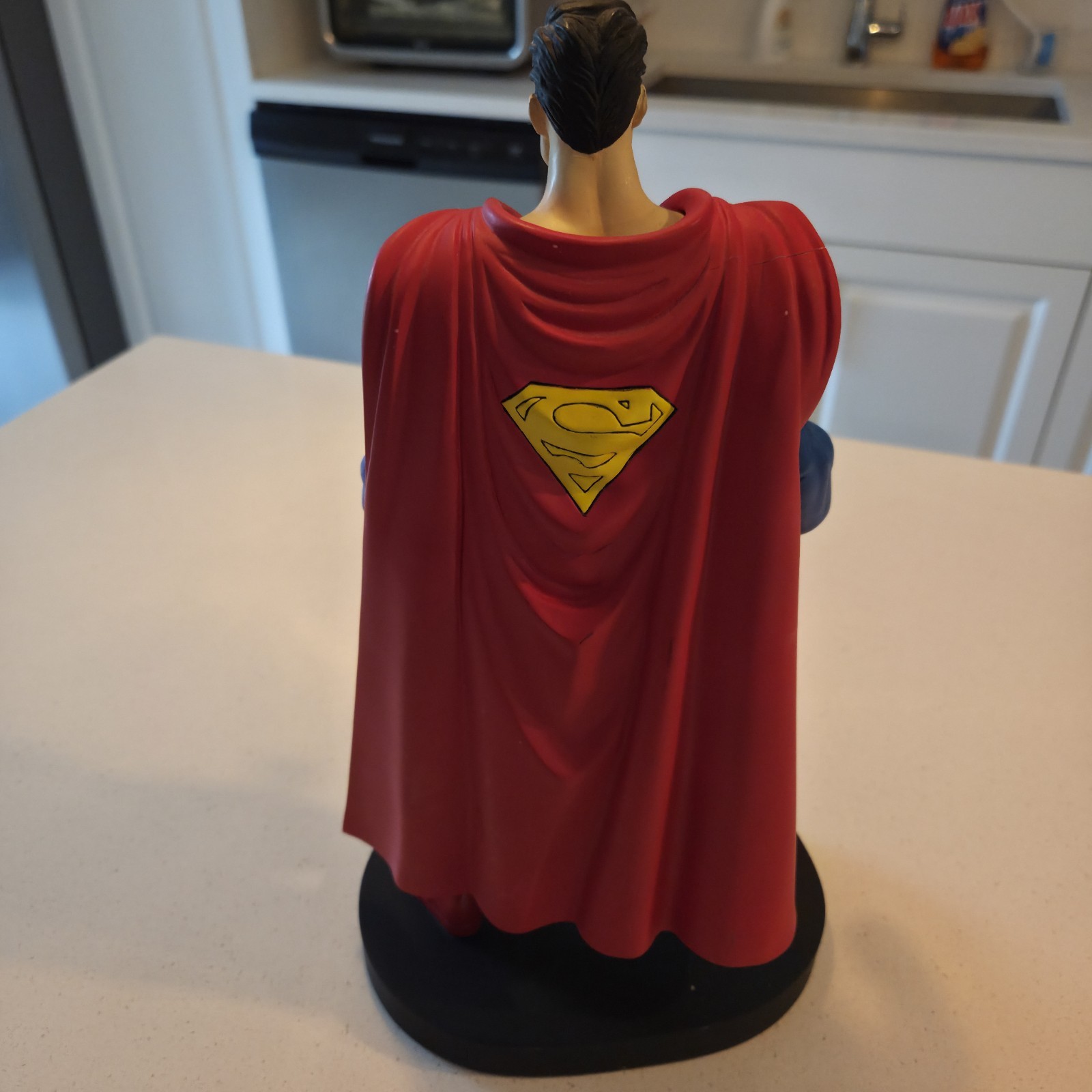 SUPERMAN WARNER BROS STUDIO STORE FULL-SIZE STATUE .. 13" TALL