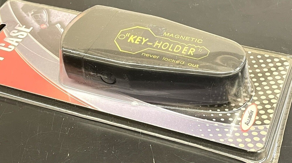 Extra Large Magnetic Key-Holder Case Never Locked Out