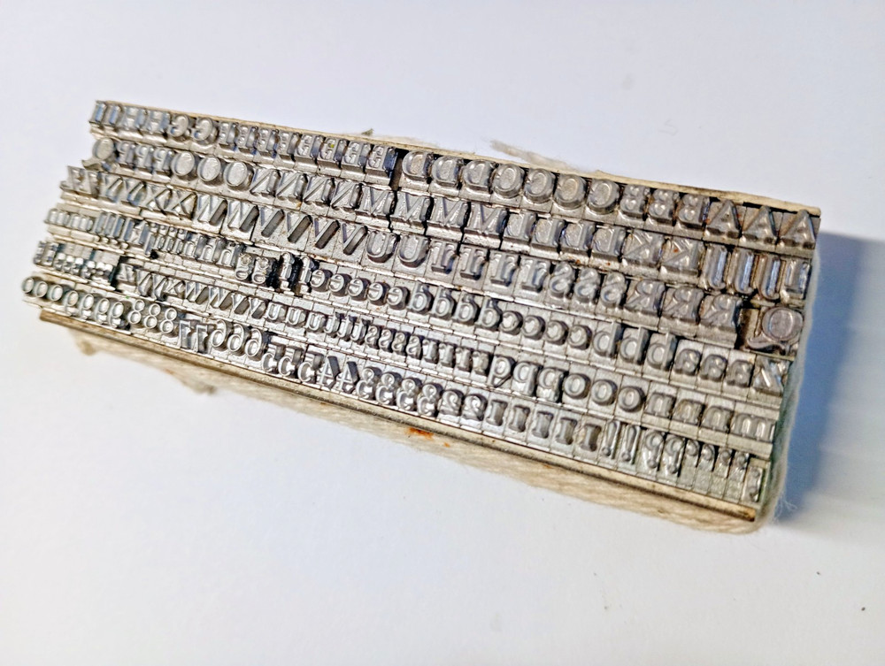 14 point BASKERVILLE Upper & Lower case / Uppercase letterpress printing type