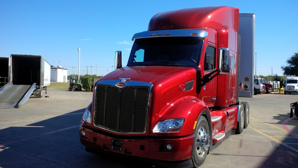 GrillAdz 2012-2021 Peterbilt 579 1st Gen Premium Bugscreen Plain black