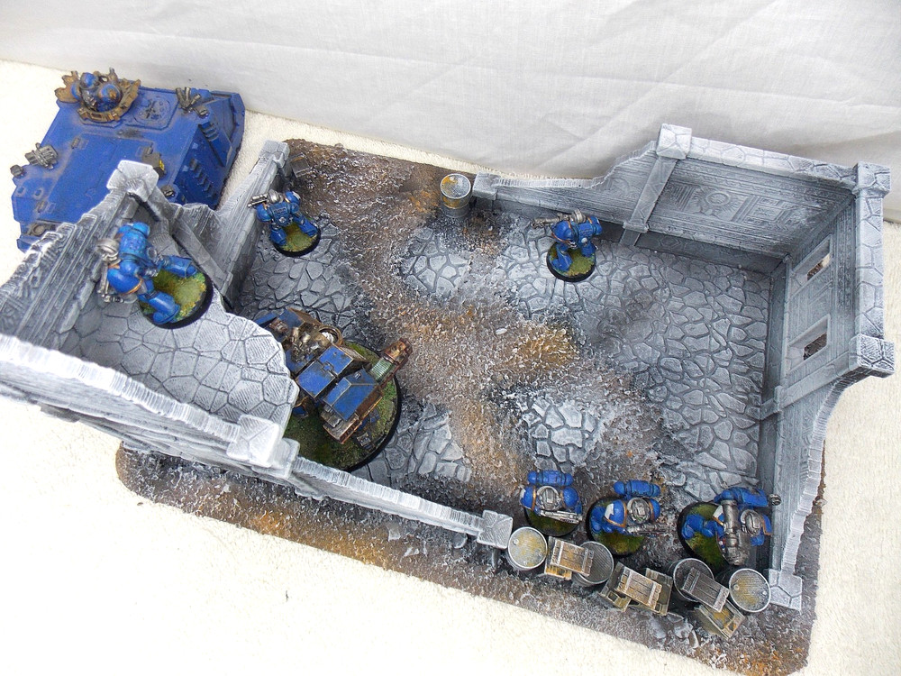 WARGAMING TERRAIN PAINTED BUILDING
