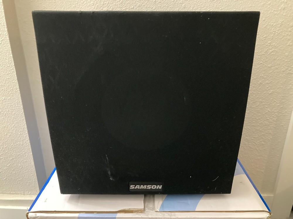 Samson MediaOne 10S 10" 100 Watt Powered Studio Subwoofer Variable Crossover Sub