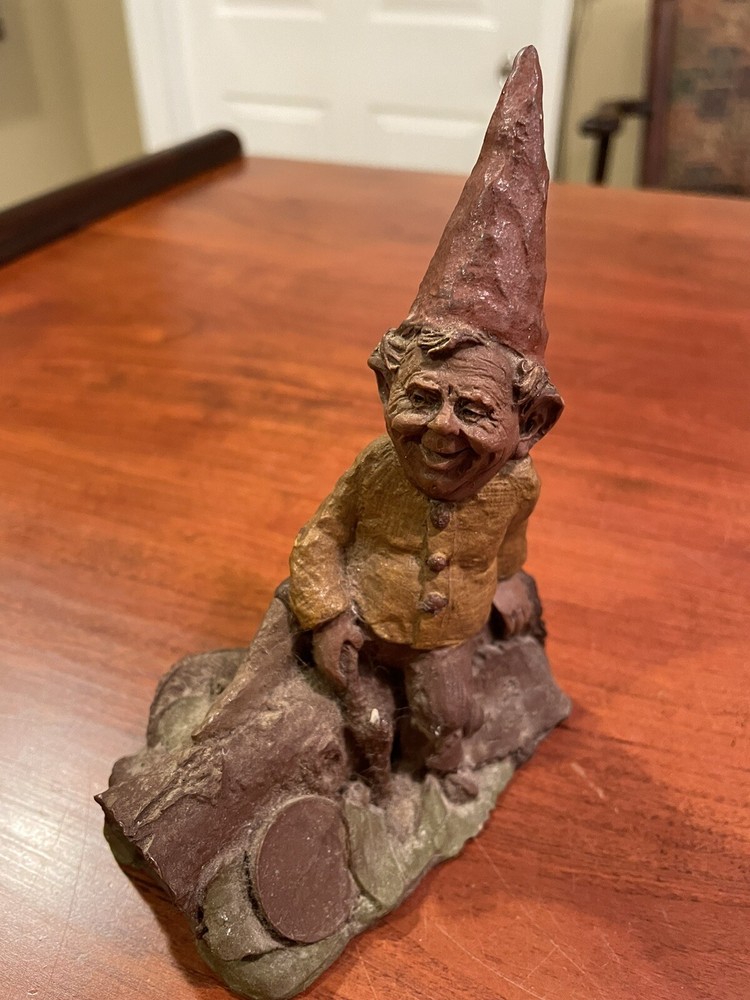 Gnome - CLARENCE Tom Clark Gnome Cairn