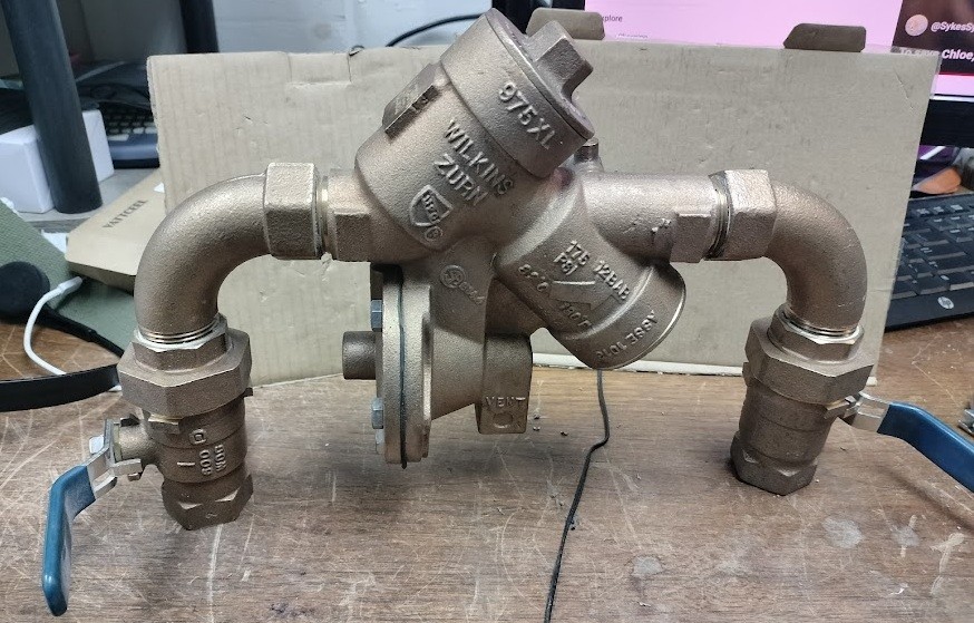 WILKINS BACKFLOW PREVENTER VALVE 1" 1-975XL