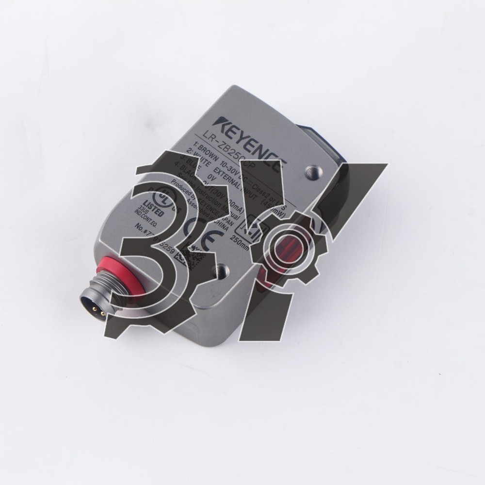 1PCS NEW Keyence LR-ZB250CP Laser sensor
