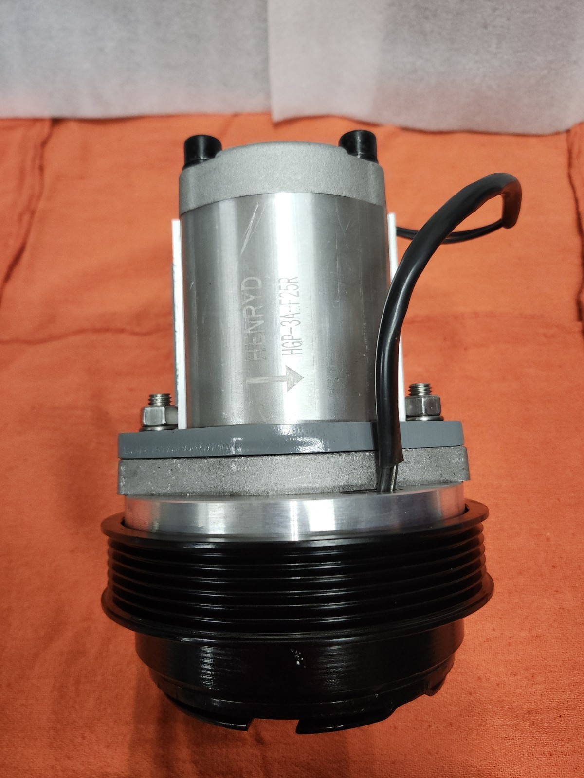 Hydraulic clutch pump electric salt spreader snowplow 12v coil Serpentine belt.