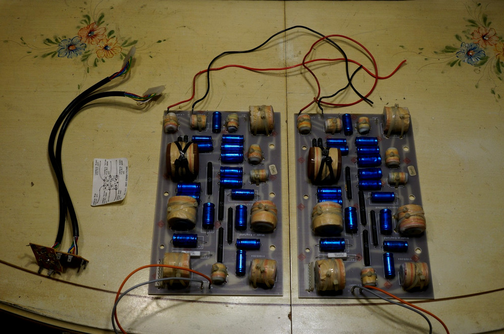 2 - KEF 104/2 REFERENCE SPEAKER CROSSOVER / WORKING PERFECT