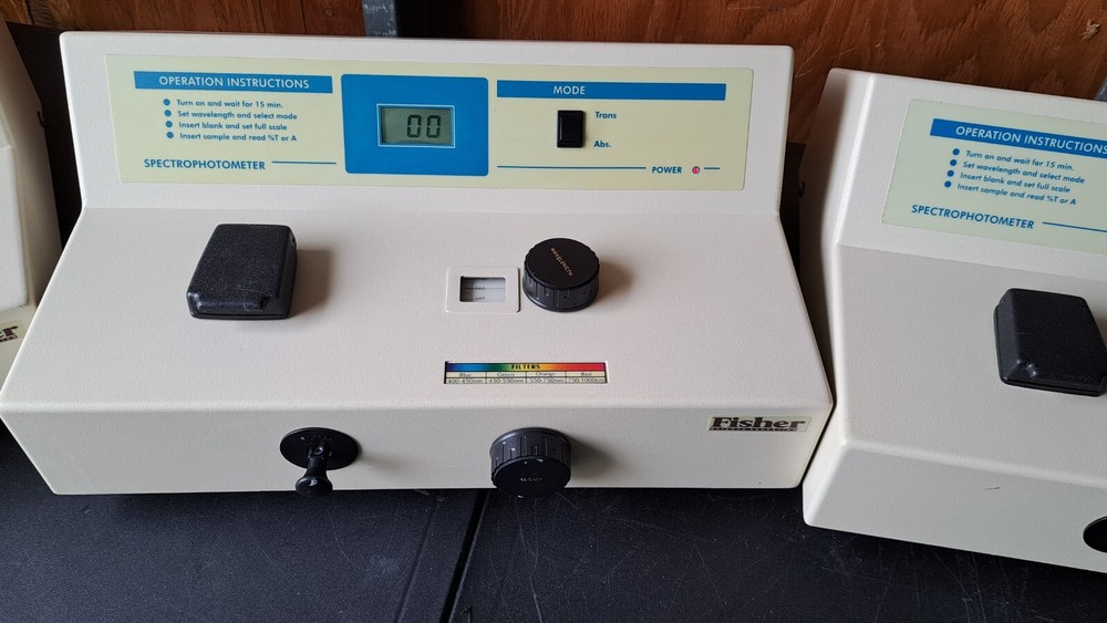 Fisher Science Education SPECTROPHOTOMETER