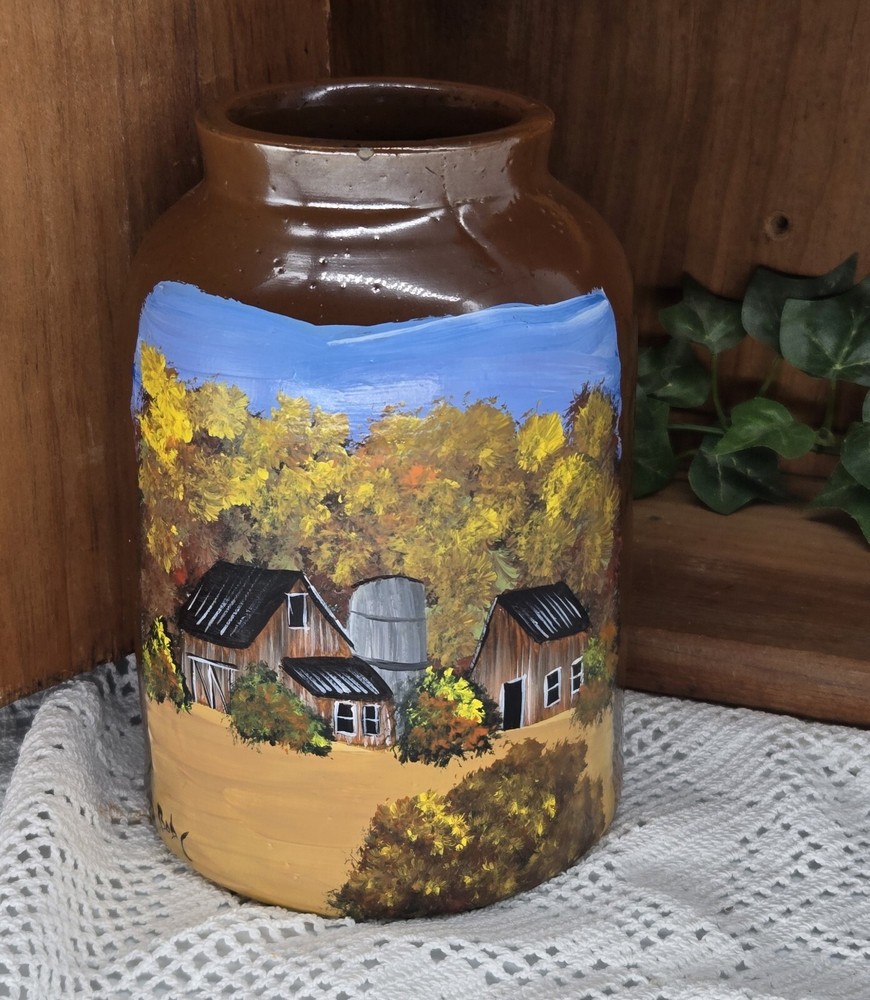 stoneware container (25058) hand painted