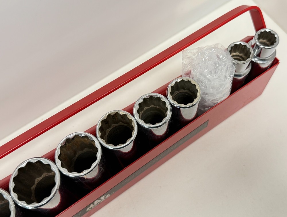 Mac Tools 11Pc SAE Deep Socket Set 1/2" Drive 12 Pt 7/16"-1 1/8" (Missing 9/16)