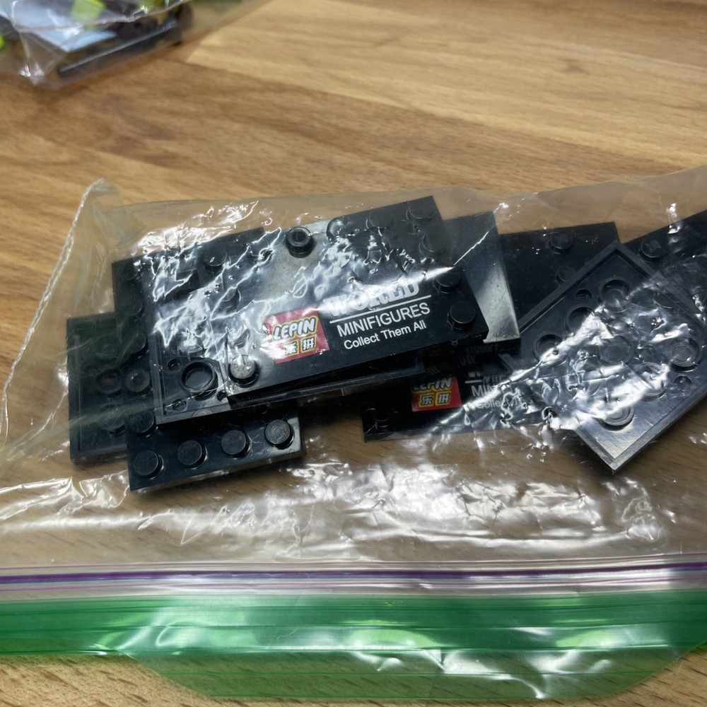 minifigure And Blocks Instruction Book