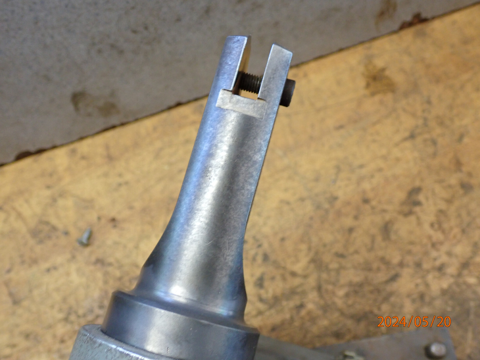 MUSKEGON TOOL INDUSTRIES CF-110 UNIVERSAL GRINDING FIXTURE FOR SPADE DRILL BITS