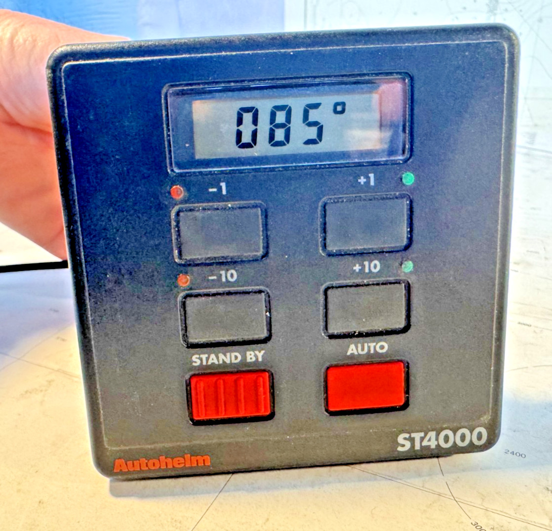Autohelm ST4000 Autopilot Control Unit Z140 Raytheon Raymarine Controller SeaTal