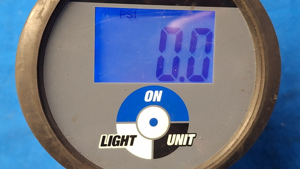 Cornwell tools AS3018 - Digital Tire Inflator tested and working