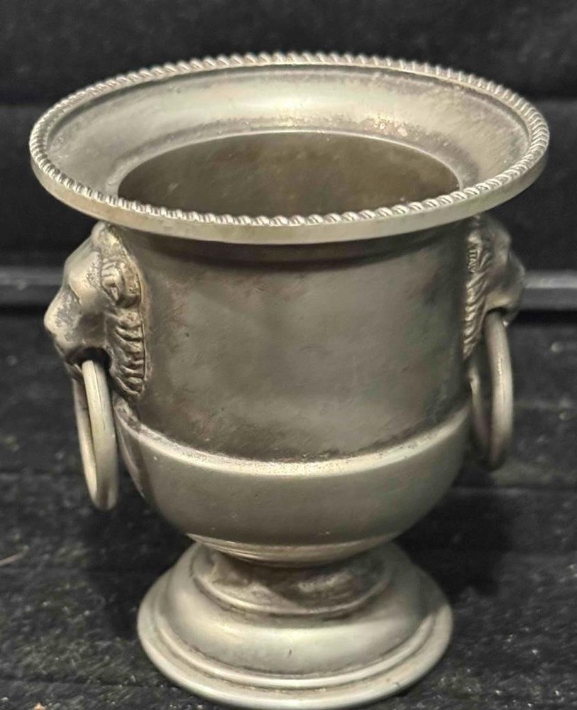 Vintage Silverplate Lion Heads Ring Handled Urn Shaped Footed Bowl