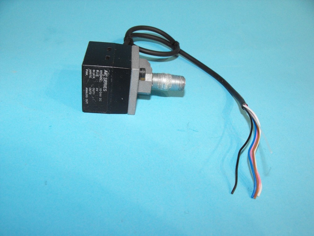 Keyence AP-34P.Pressure Sensor.12-24VDC.USED