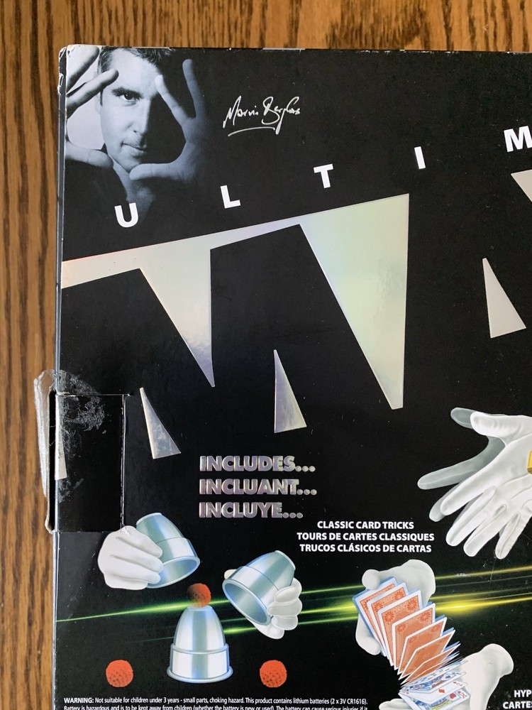 Marvin's Magic - Kids Magic Set - 400 Ultimate Magic Tricks