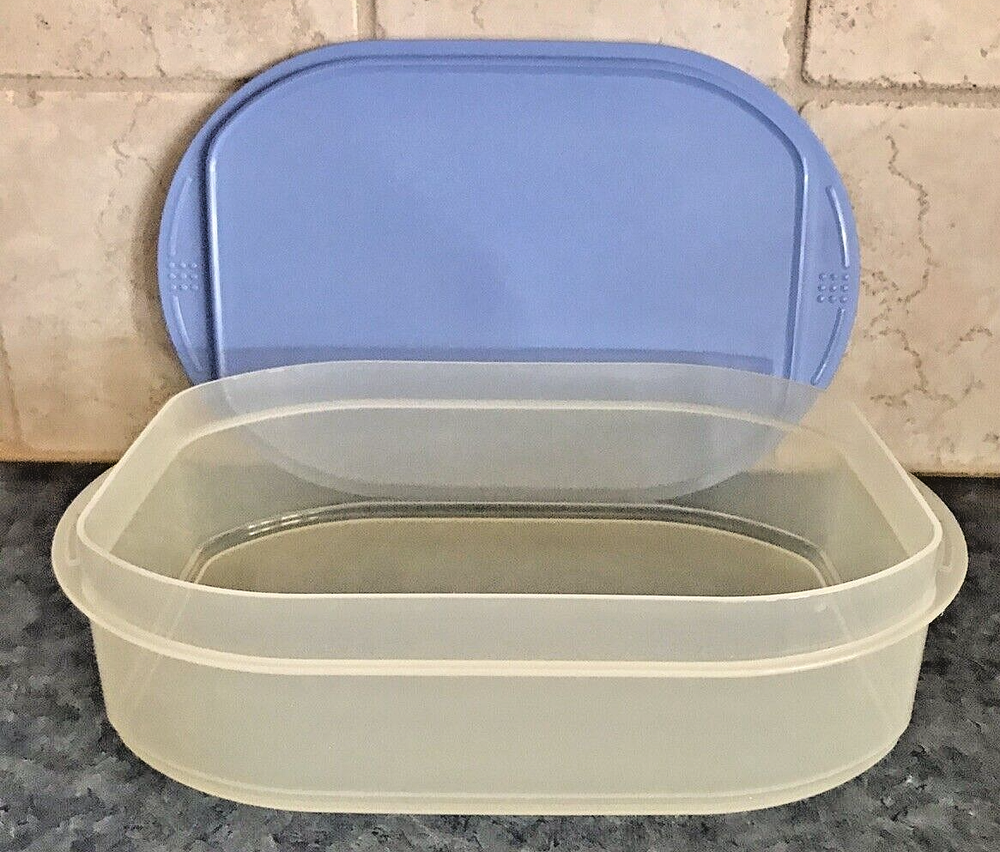 Tupperware Fridge Stackables #2750 with Blue Lid/Seal #2575 NEW with paperwork !