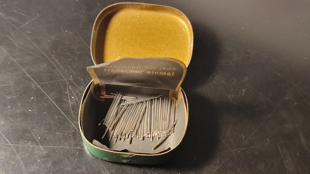 Gramophone phonograph needle Tin Electrola German