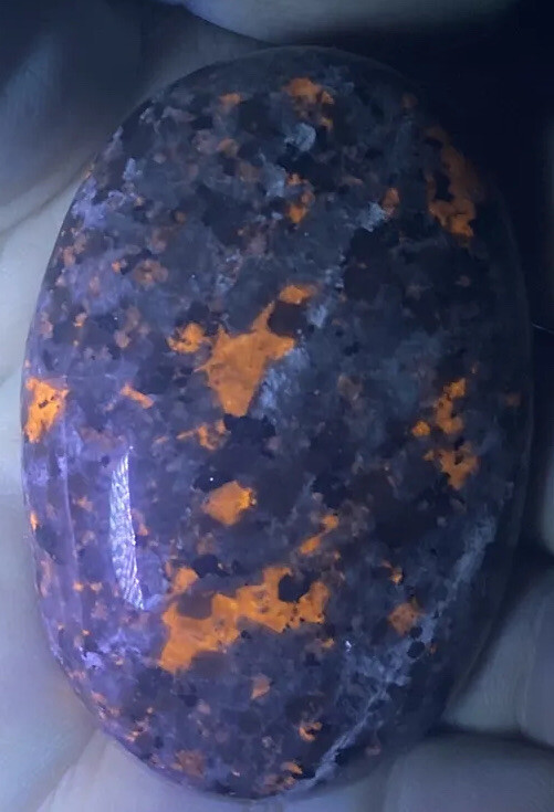 yooperlite palm stone
