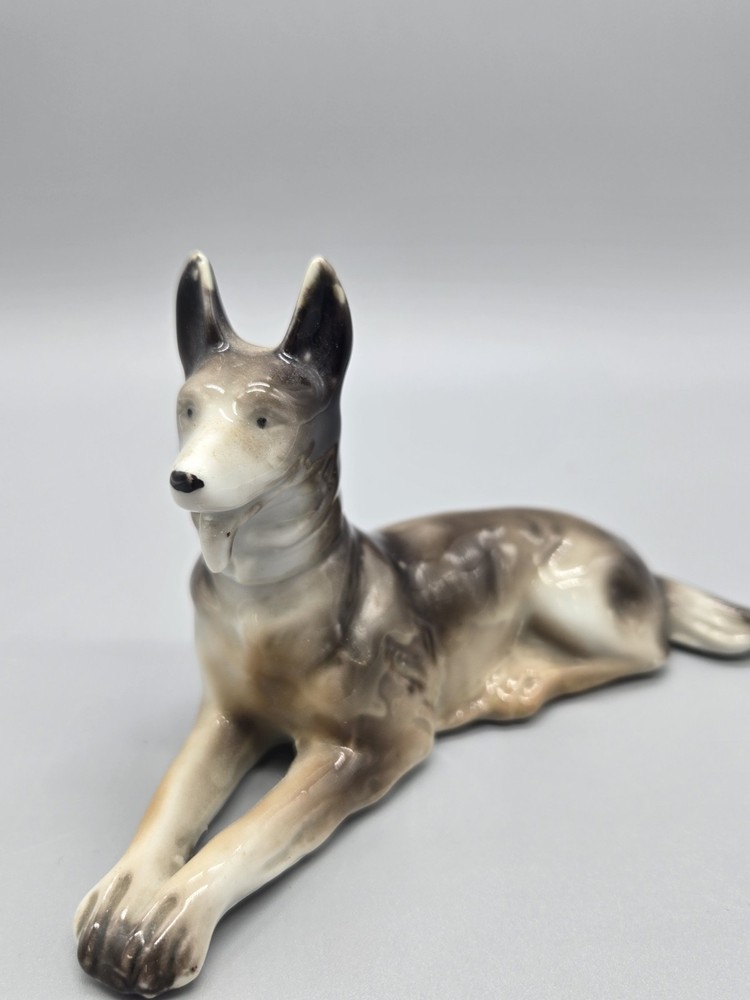 Vintage Ceramic Laying Down Shepherd Dog ( some flaws)