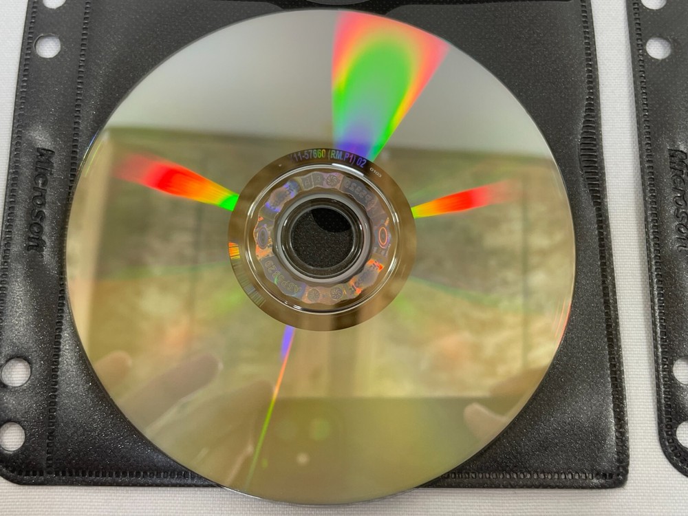 Microsoft SQL Server 2005 for DVD Installations Windows PC 6-Disc Set Software