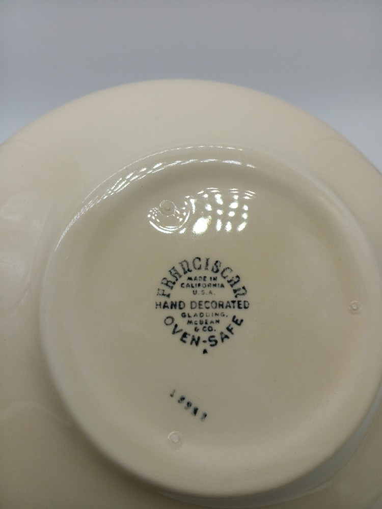 Califorinia Pottery Franciscan Apple Round Vegtable Ðish