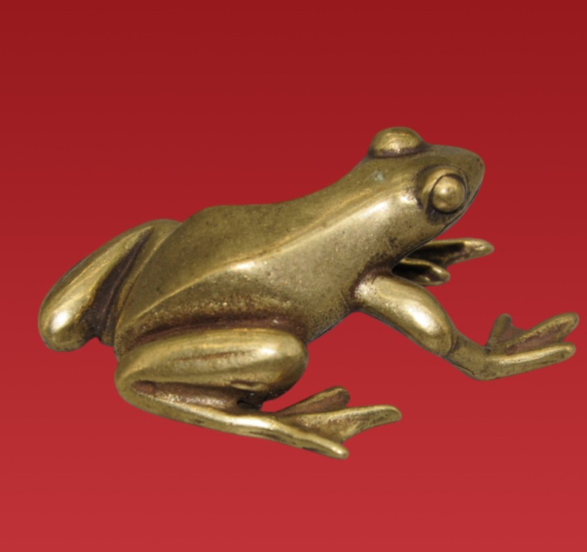 Vintage Chinese Gilt Bronze Frog Figurine - Hand-Cast Lucky Money Toad Artifact