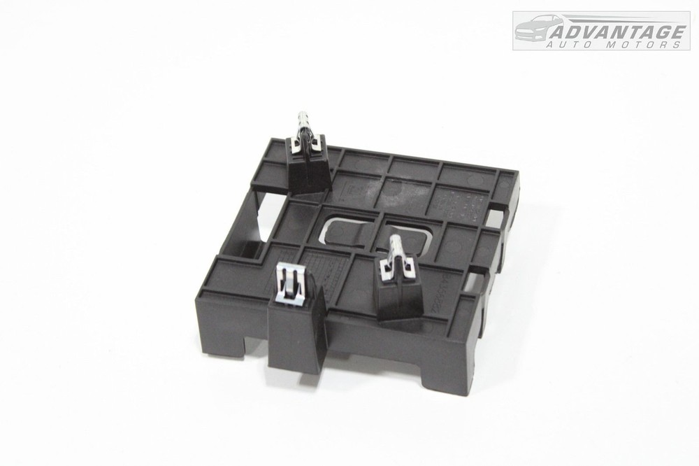 2019-2023 CADILLAC XT4 KEYLESS ENTRY LOCKING CONTROL MODULE BRACKET SUPPORT OEM