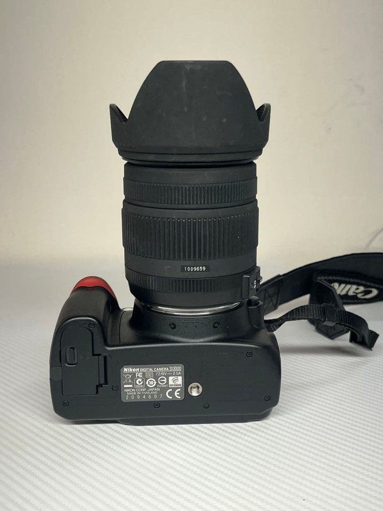 Nikon D3000 Digital DSLR Camera