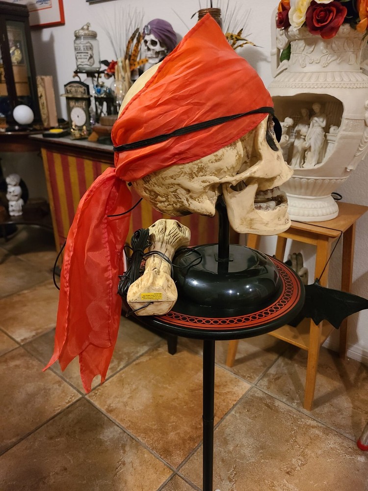 Animated Electronic Talking Skull Bizarre Magic Mentalism Tricks