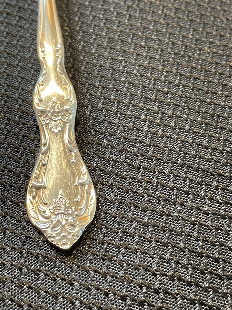 Wm Rogers BEVERLY MANOR Silver Plated Sugar Shell Spoon 5 7/8”