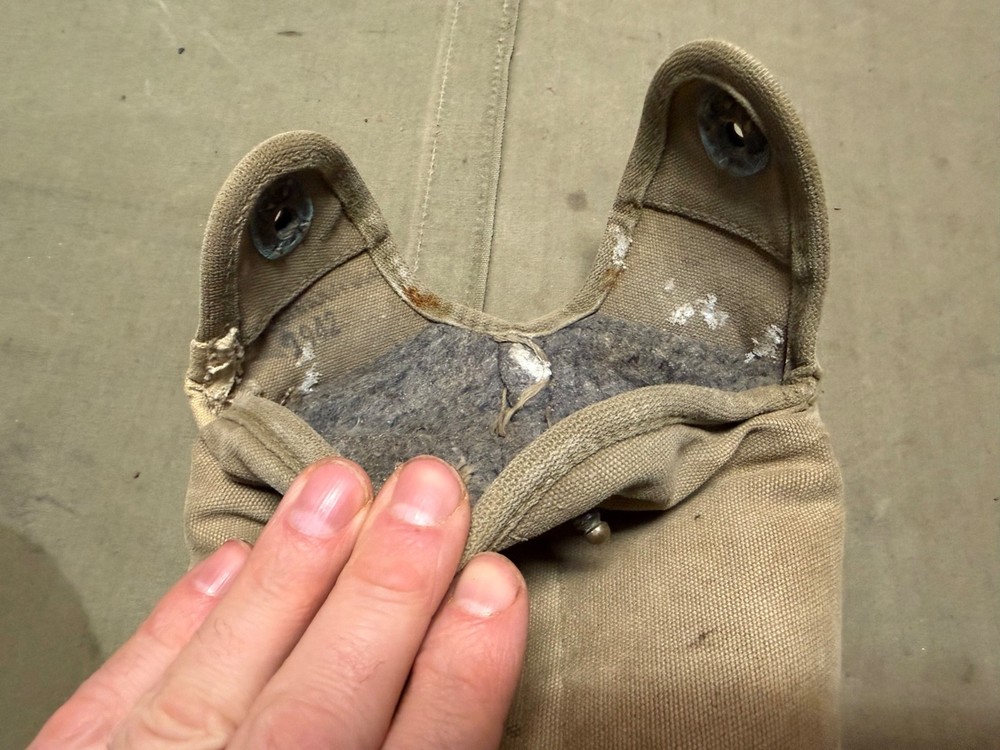 ORIGINAL WWII US ARMY M1942 CANTEEN CARRIER COVER-DATED 1942