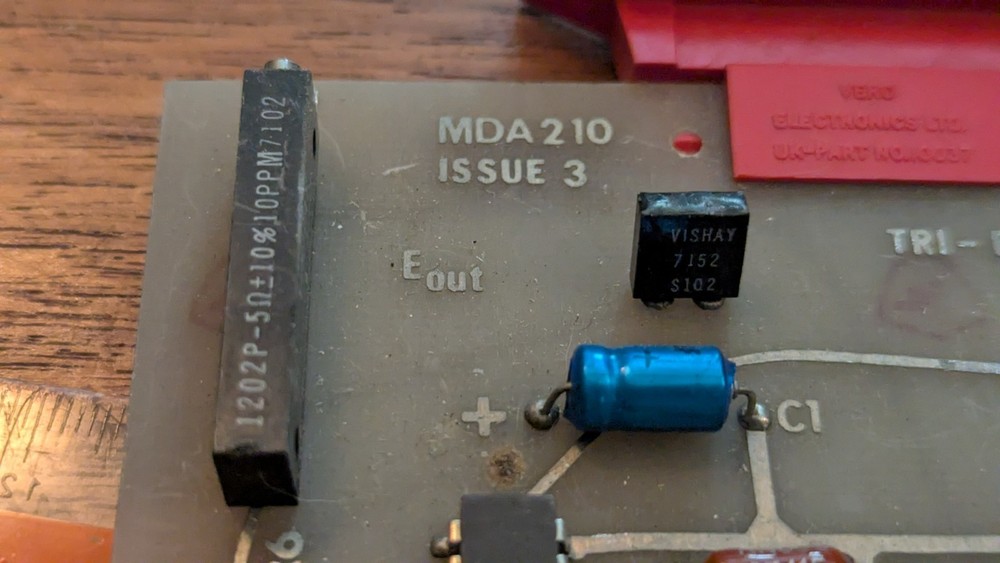 Vintage MDA210 ISSUE 3 TRI‑BRIDGE TEMP Precision Instrumentation Module