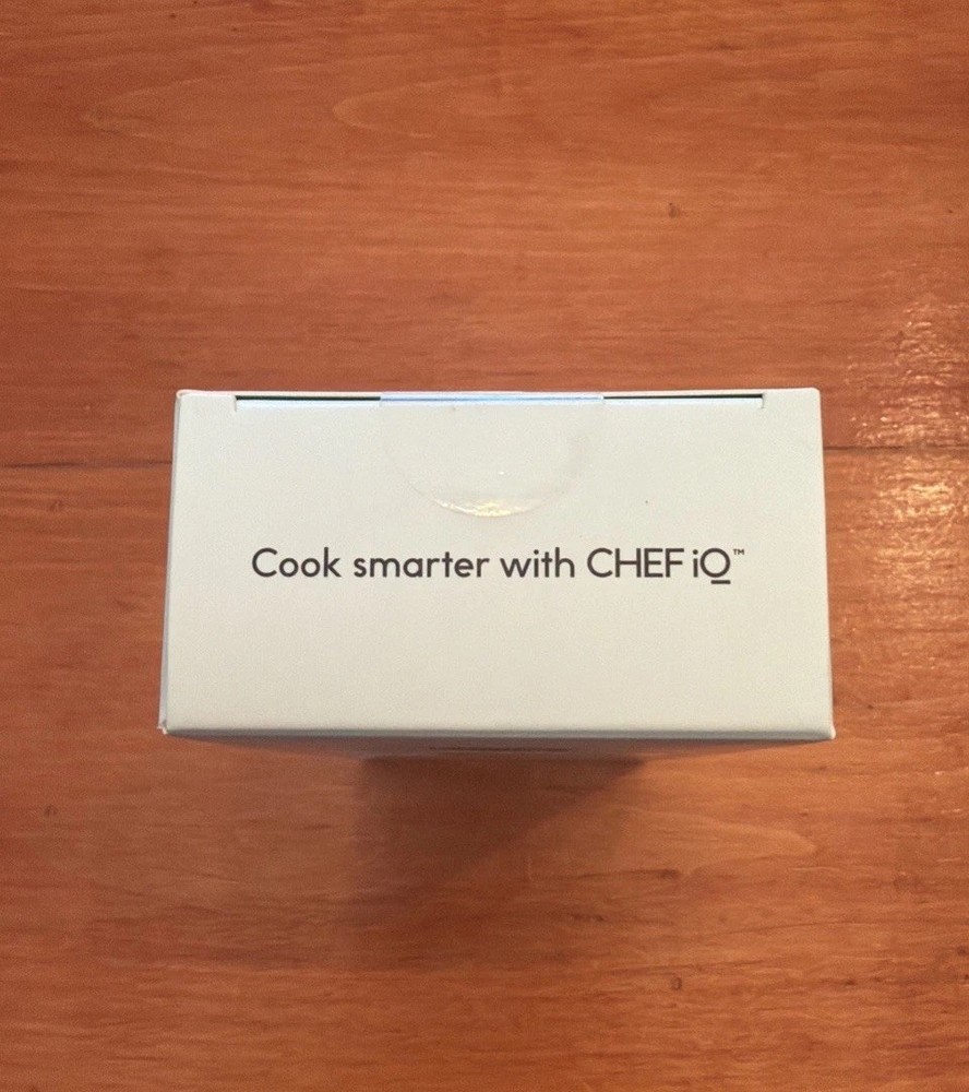 CHEF iQ Smart Thermometer - Dark Smoke