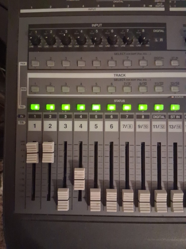Roland Digital Studio Workstation VS-1880HD PLUS