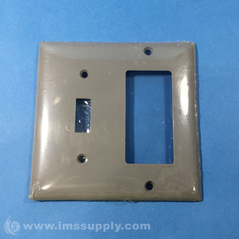 Mulberry IT-SRM Toggle Switch Wallplate, Block Duplex, Gray FNFP