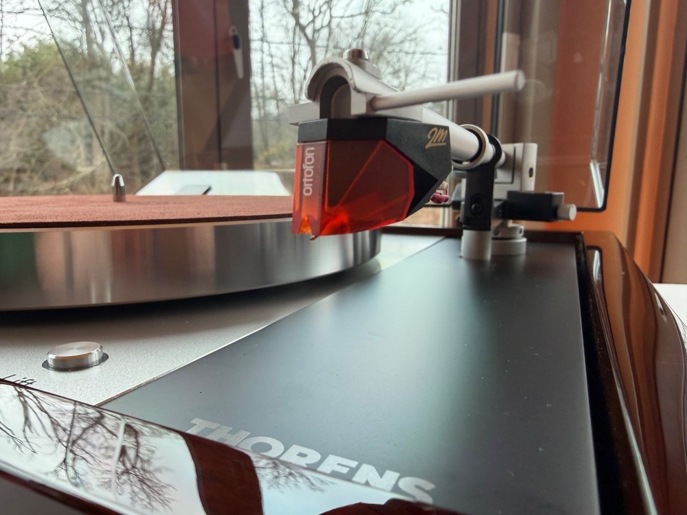 Thorens TD 1601 Semi Automatic Turntable