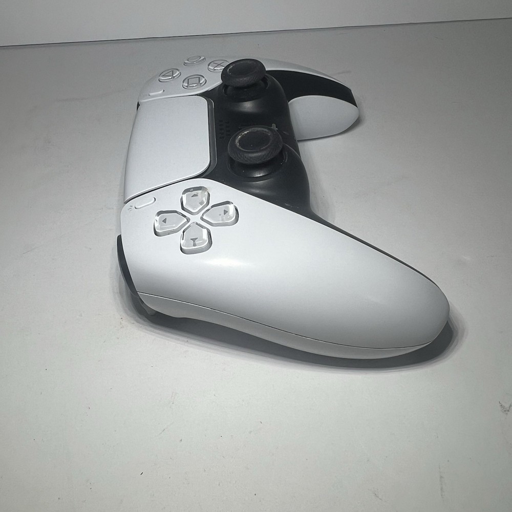 PS5 Controller - White with Stick Drift