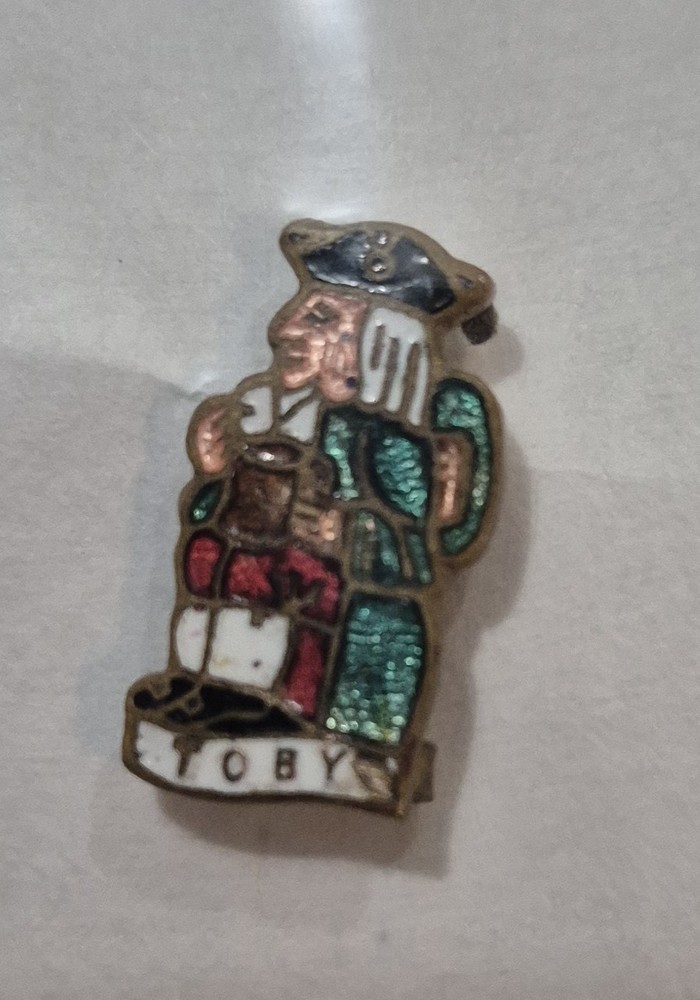 Toby Jug Pin Vintage