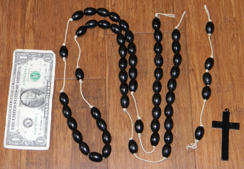 Large incomplete rosary no center medal plain plastic cross wood bead