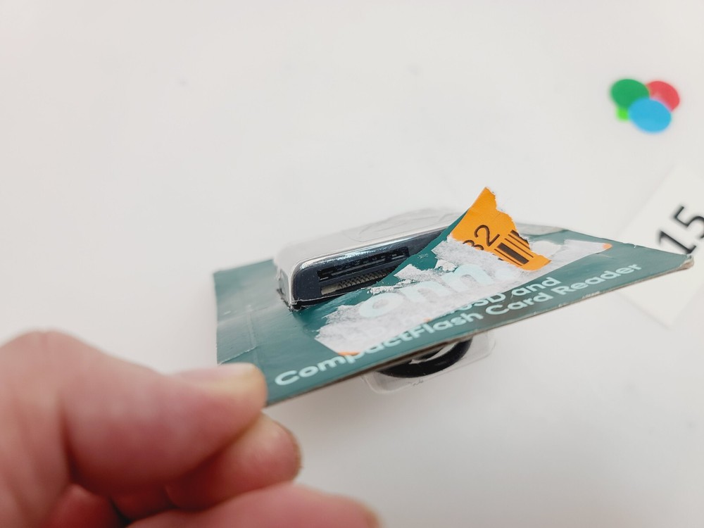 keep onn - SD, microSD and Compact Flash Card Reader - 100014070