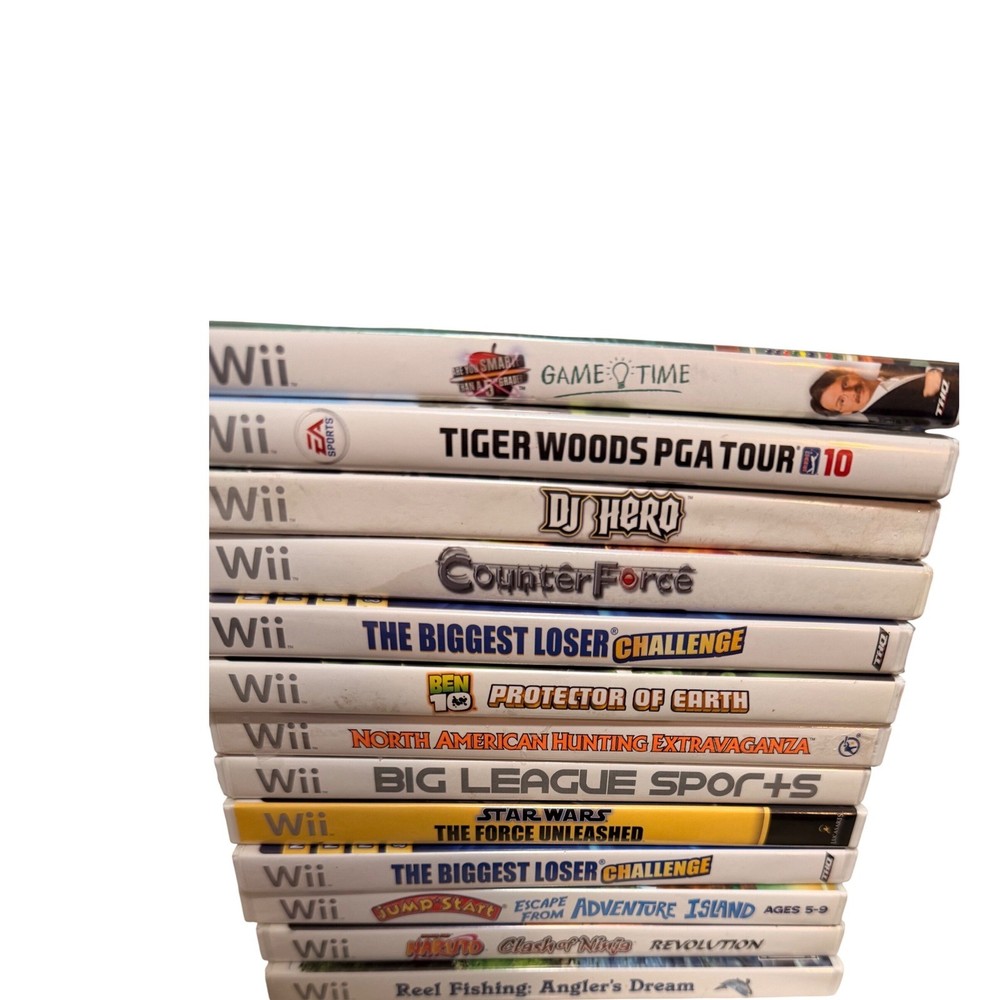 Nintendo Wii Console White Bundle with 13 games, Controller and Cords (tested)