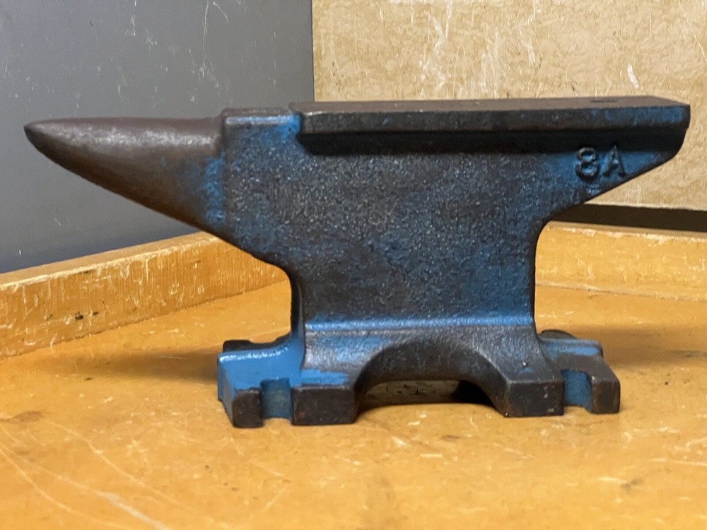 Vintage Anvil 7.70 Lbs.