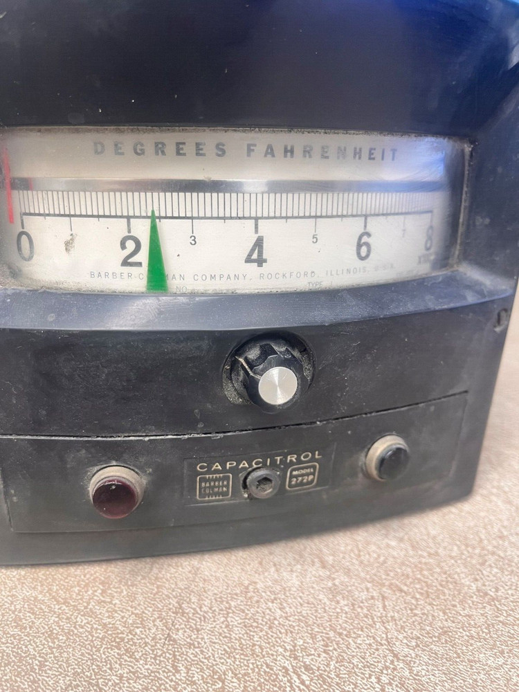 Barber Colman Capacitrol Model:272P  0-800 F Temperature Controller