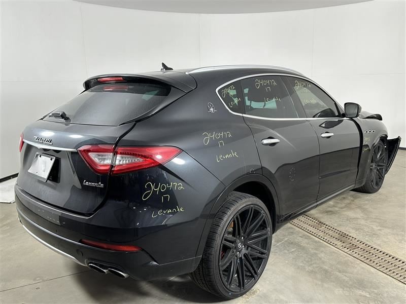 LEVANTE 2017 Camera/Projector 2672076